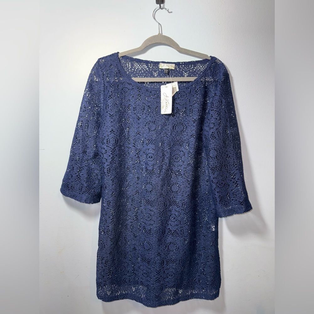 J.Valdi: Floral Lace Tunic Top beach coverup size Large NWT with flaw**